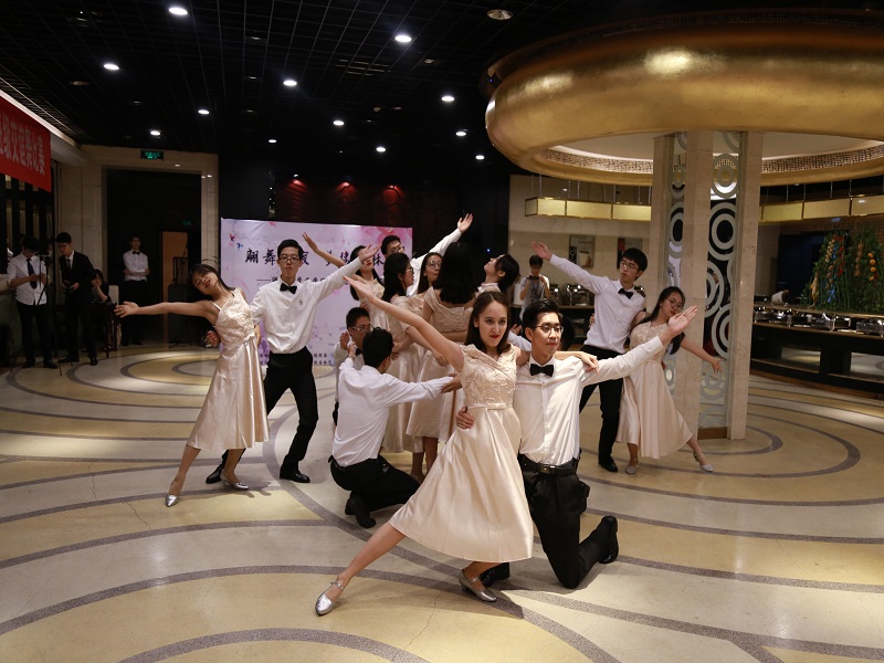 1528708062279706.jpg IMG_1537 (1).JPG